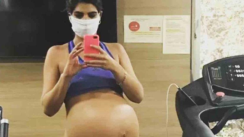 Andreia Sadi mostra foto da gravidez: ‘Aventura muito louca’