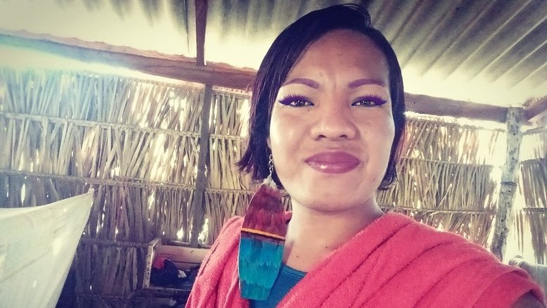 Transexual vira cacique em aldeia e diz que sempre foi bem aceita pela comunidade