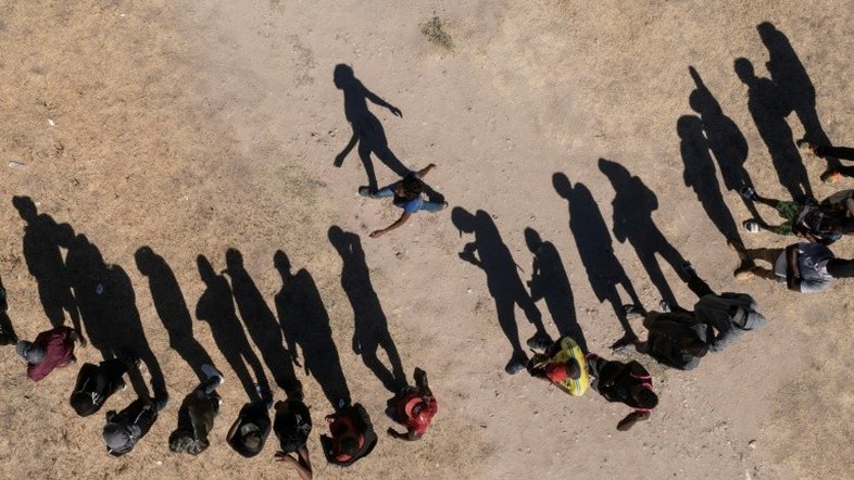 Haitianos pedem asilo no México por dificuldade de entrar nos EUA