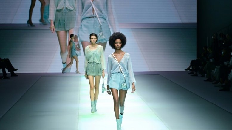 Emporio Armani comemora seus 40 anos em Milão