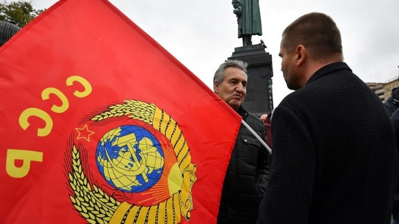 Oposição protesta em Moscou e denuncia 'fraude colossal' nas eleições parlamentares