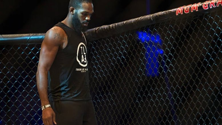 Astro do MMA, Jon Jones é preso mais uma vez nos Estados Unidos