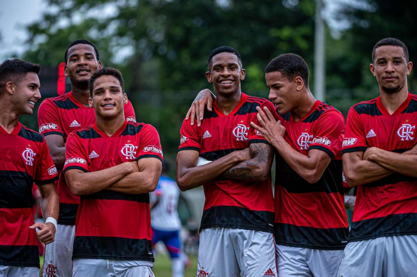 Flamengo vence o Bahia pelo Campeonato Brasileiro sub ISTOÉ Independente