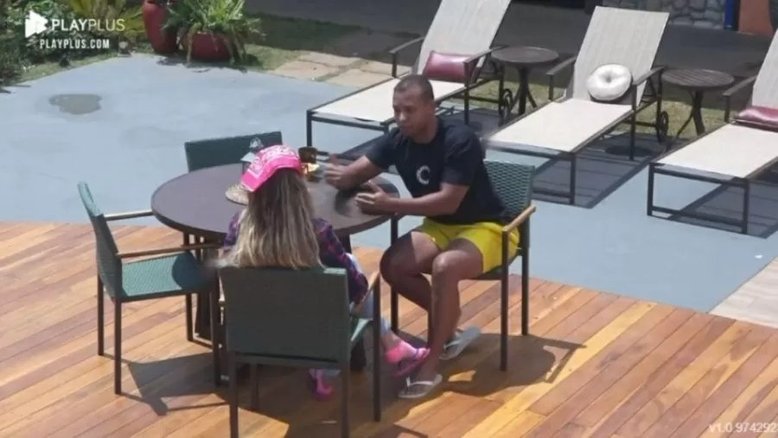 ‘A Fazenda‘: ‘Você me colocou como machista para o Brasil‘, diz Mussunzinhoa Eroka