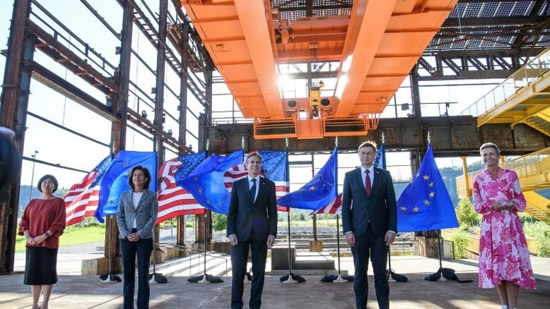EUA e UE sob pressão para resolver o conflito do aço