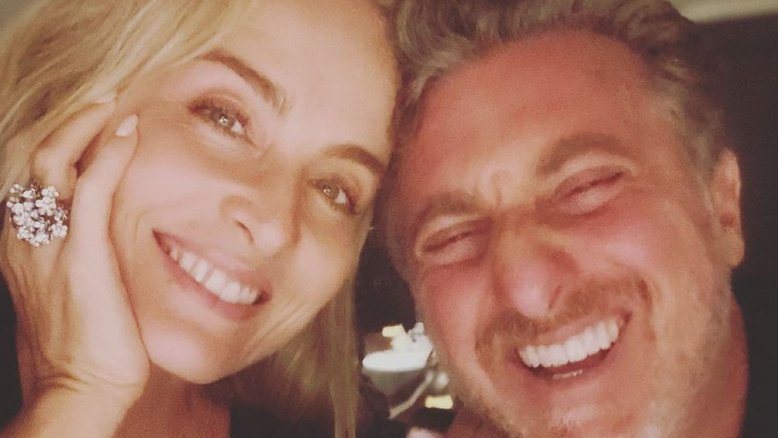 Huck relata início de romance com Angélica: ‘Ela namorava, eu também’