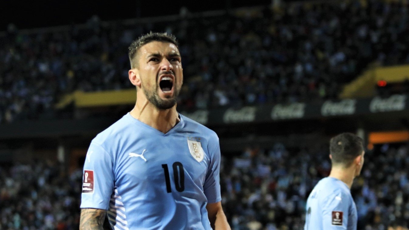 Arrascaeta marca 2, estreante brilha e Uruguai reage com vitória sobre Bolívia