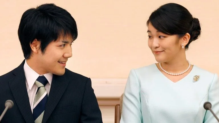 Princesa Mako, do Japão, se casa com plebeu e deixa família imperial