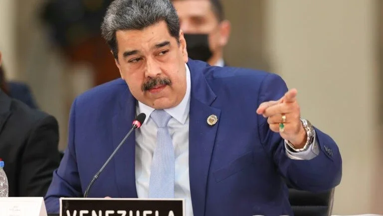 Maduro enfrenta presidentes do Paraguai e Uruguai em cúpula da Celac