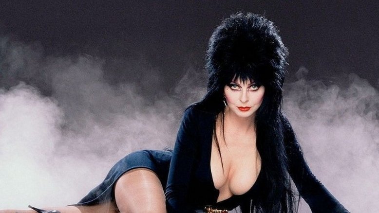 Atriz de 'Elvira' revela que tem relação homossexual há 19 anos