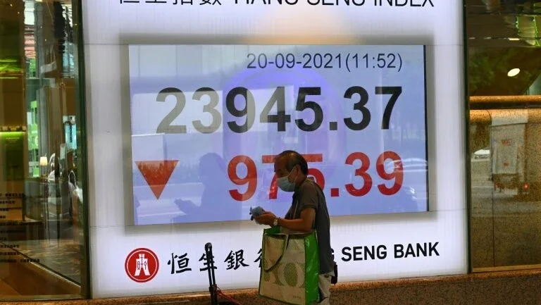 Mercados asiáticos fecham em queda por temores de falência da Evergande