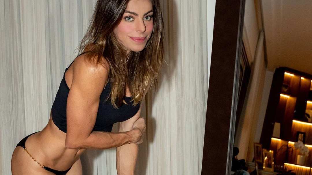 Daniella Cicarelli exibe músculos trabalhados em foto no Instagram