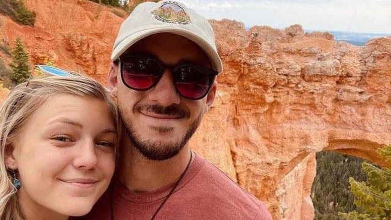 Objetos de Brian Laundrie, noivo de Gabby Petito, são encontrados em trilha perto de restos mortais