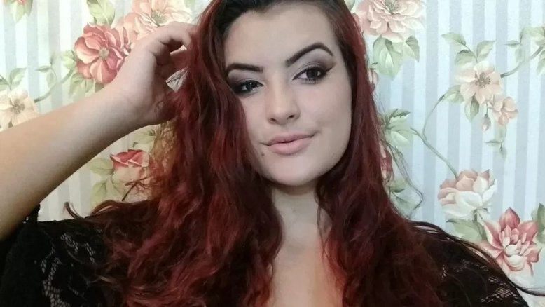 Mulher morre após acidente entre carro e moto em SC