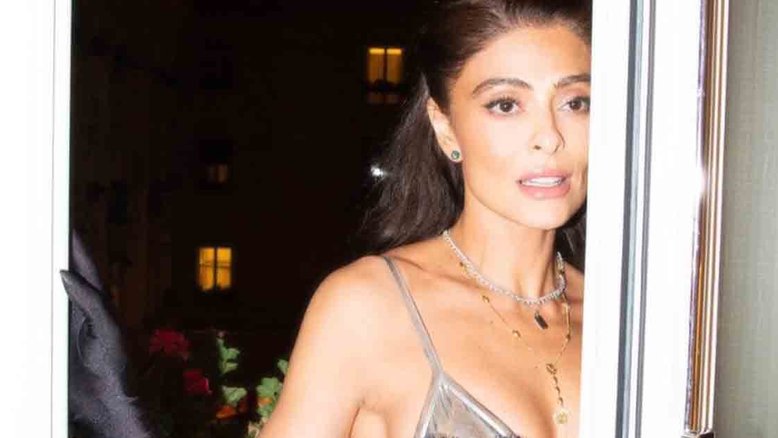Juliana Paes aposta em look recortado e fãs especulam falta de calcinha