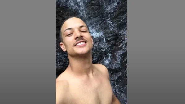 PR: Lutador sai de evento com dores na cabeça e morre após uma semana internado