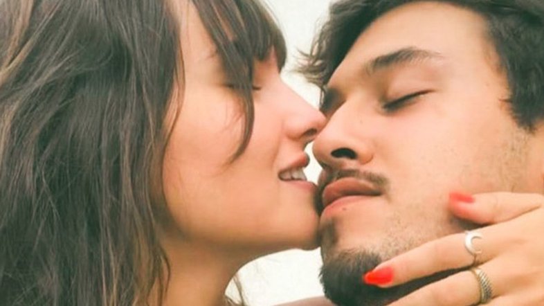 Thais Braz anuncia fim de namoro após um mês: 'Focada no meu trabalho'