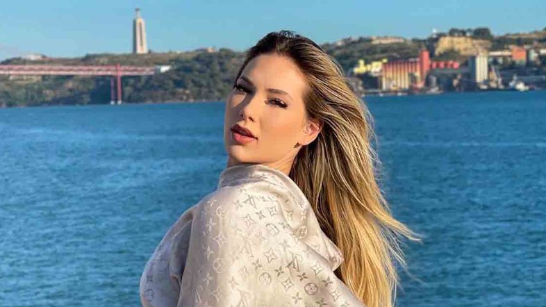 Virginia Fonseca é criticada por fazer dancinha em frente a rio onde jogará cinzas do pai