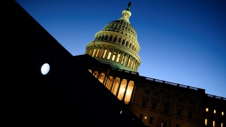 Democratas dos EUA buscam evitar default diante do bloqueio republicano