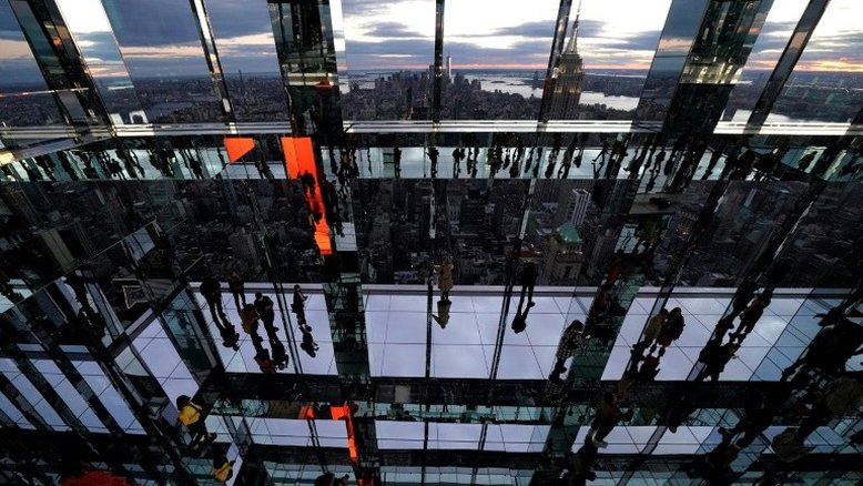 Arranha-céu abre observatório sensorial a 300 metros de altura em Nova York