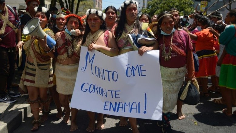 Indígenas equatorianos rejeitam ampliar exploração de petróleo na Amazônia