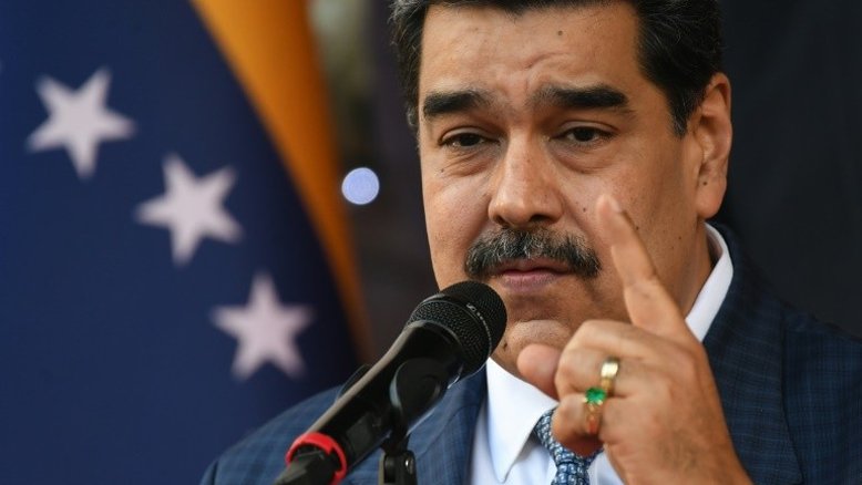 Maduro defende 'normalizar' relações com a Colômbia, rompidas em sua gestão
