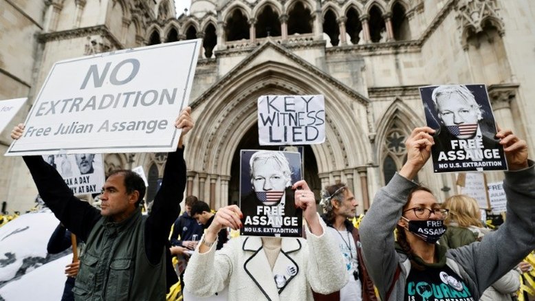 Advogado de Assange insiste no risco de suicídio do fundador do WikiLeaks