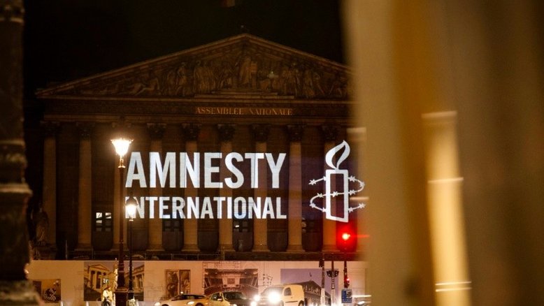 Governos usaram pandemia para reprimir liberdade de expressão, denuncia AI