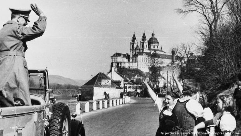Áustria enfrenta o seu passado nazista em Auschwitz