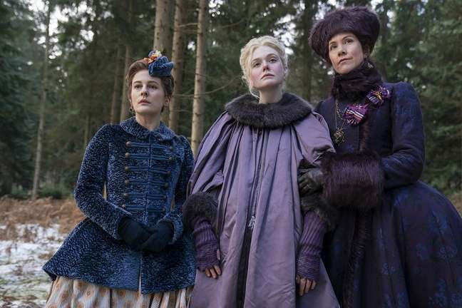 Divulgadas imagens da segunda temporada de 'The Great', que tem participação de Gillian Anderson 20 Divulgadas imagens da segunda temporada de 'The Great', que tem participação de Gillian Anderson