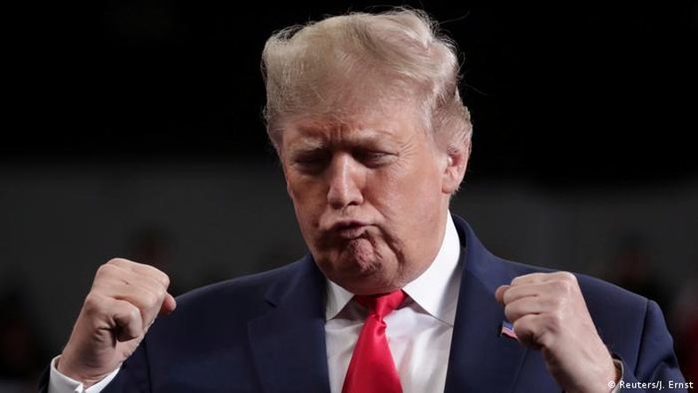 Trump anuncia lançamento da Truth Social, sua nova rede social