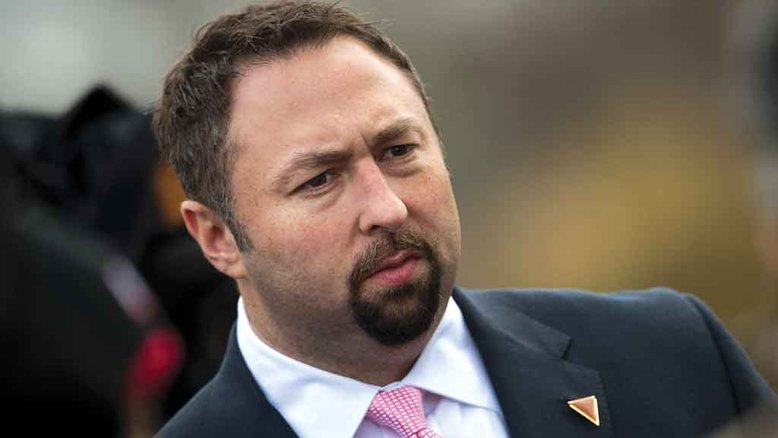 Jason Miller, ex-assessor de Trump que provocou Alexandre de Moraes