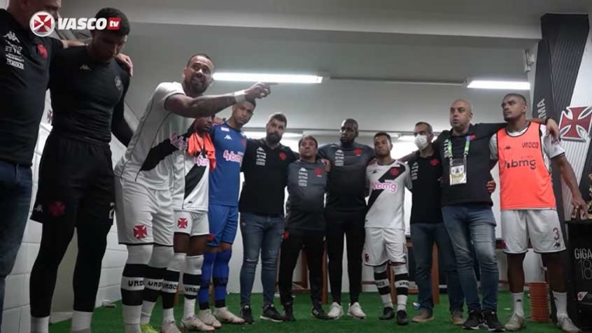 Apoio da torcida e confiança no acesso marcam os bastidores da vitória do Vasco sobre o Coritiba