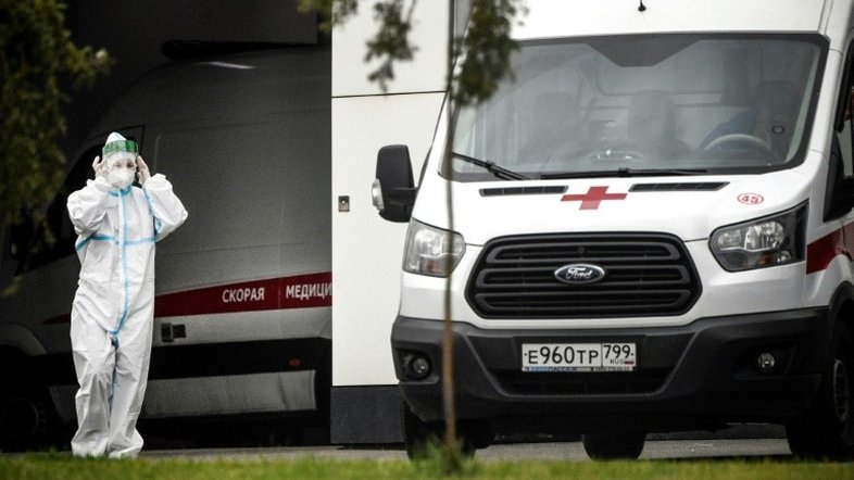 Rússia supera pela primeira vez as 1.000 mortes diárias por covid-19