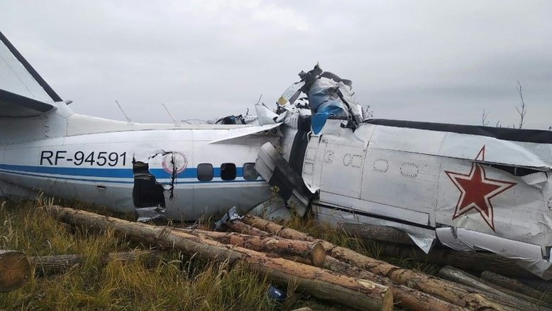 Dezesseis mortos em queda de avião no centro da Rússia