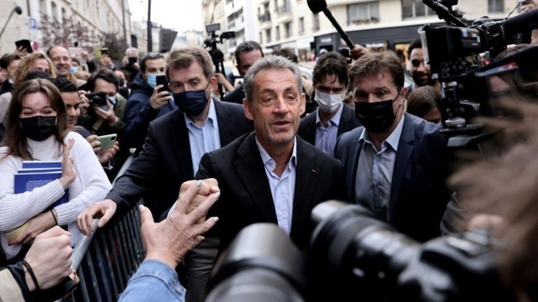 Ex-presidente francês Sarkozy agradece apoio após condenação
