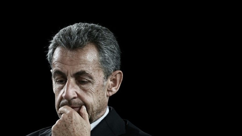 Justiça francesa obriga ex-presidente Sarkozy a testemunhar no caso das pesquisas