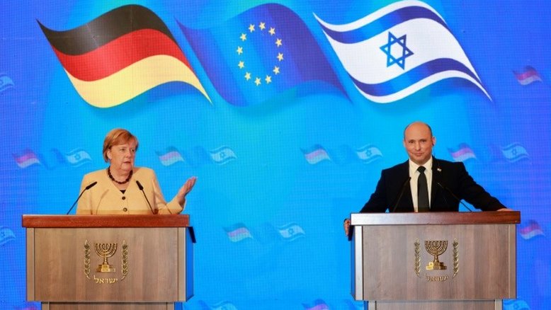 Angela Merkel expressa apoio Israel em viagem de despedida