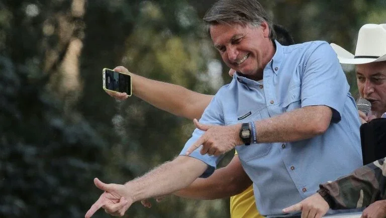 Custo Bolsonaro: dólar, inflação, juros, desemprego e fome nas alturas