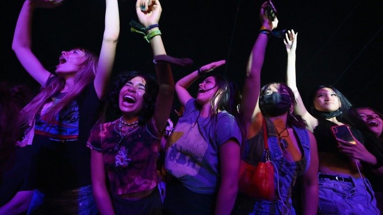 Coldplay retorna aos palcos em 2022 com turnê sustentável e shows no Brasil