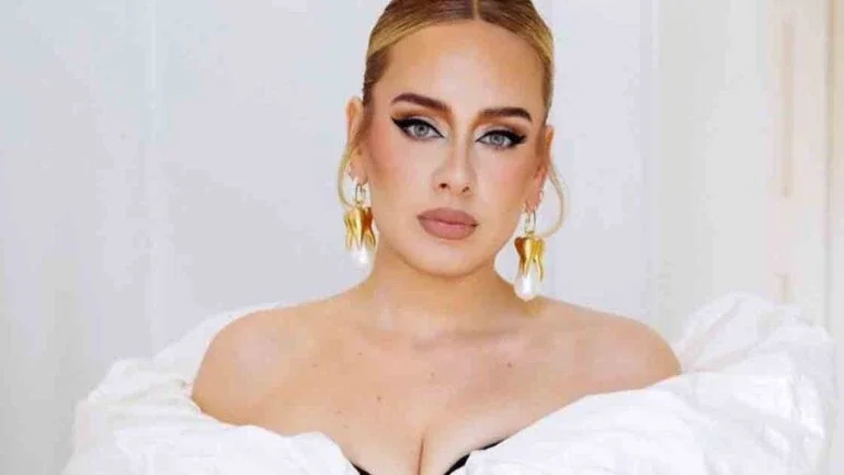 Adele fala sobre lançamento de novo single: ‘Morreria no momento mais turbulento da vida’