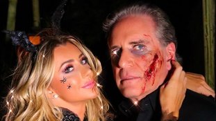 Ana Paula Siebert mostra Roberto Justus com fantasia de Halloween: "Inédito"