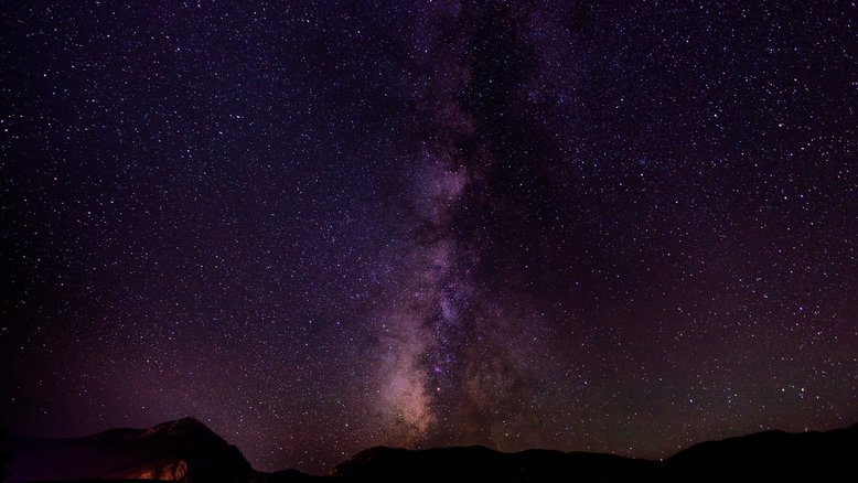 Cientistas encontram indícios do primeiro planeta fora da galáxia