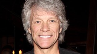 Bon Jovi é diagnosticado com Covid-19 minutos antes de show nos EUA