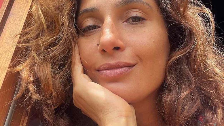 Camila Pitanga apresenta novo namorado com foto no Instagram