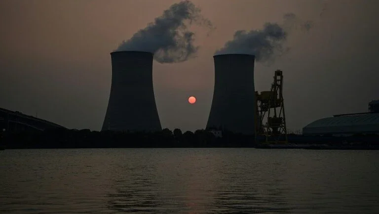 Inflação industrial na China tem alta recorde em 25 anos