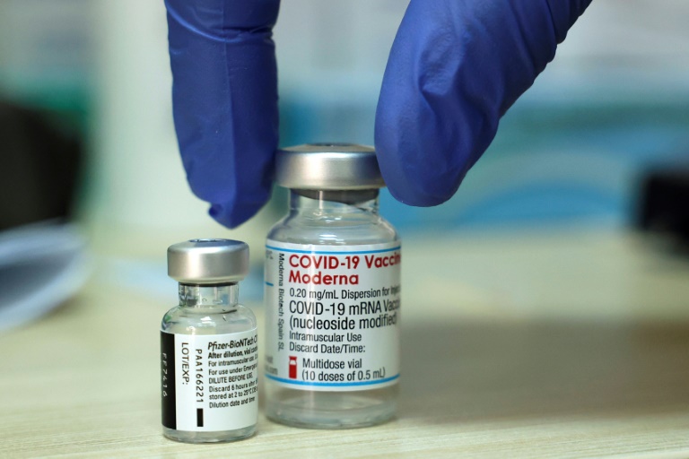 Reforço de Moderna ou Pfizer funciona melhor para vacinados con J&J, diz estudo