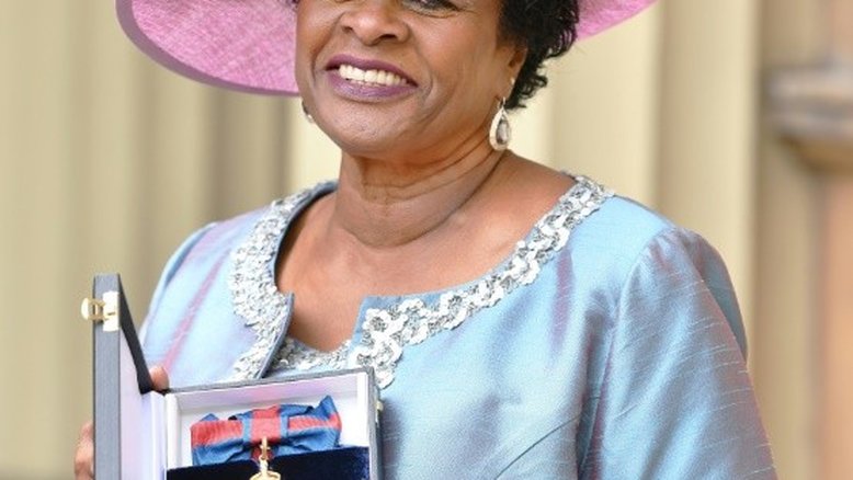 Barbados elege primeira presidente de sua história após separação da Commonwealth