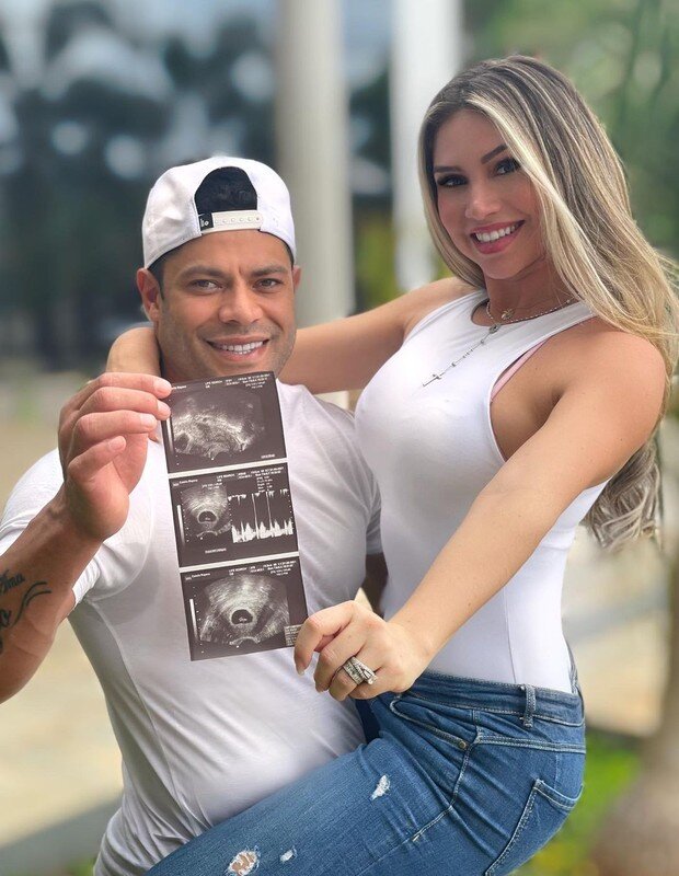 Camila Ângelo mostra pela primeira vez barriguinha de gravidez com Hulk Paraíba 4 Camila Ângelo mostra pela primeira vez barriguinha de gravidez com Hulk Paraíba
