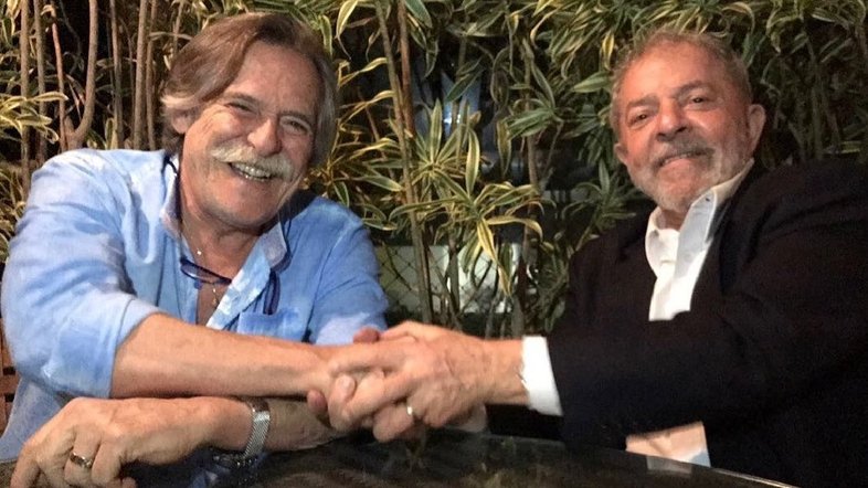José de Abreu demonstra preocupação com Lula após presidenciável do Equador ser assassinado